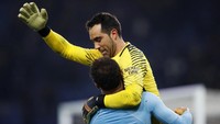Saat City menyingkirkan Wolverhampton Wanderers di babak sebelumnya, Bravo juga menggagalkan eksekusi dua pemain lawan dalam adu penalti. Foto: Carl Recine/Action Images via Reuters