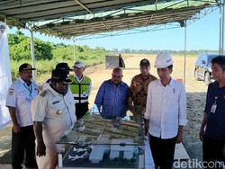 Bupati Nabire ke Jokowi: Kampanye 2019 Mendarat di Bandara Baru