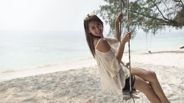 Gaya Sporty Maria Selena, Bikin Semangat Olahraga!