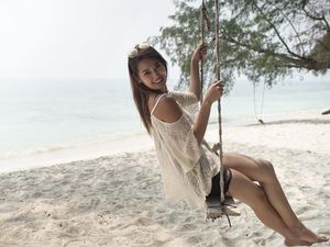 Gaya Sporty Maria Selena, Bikin Semangat Olahraga!