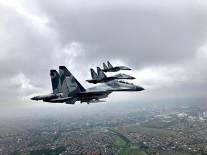 Terbang Naik Sukhoi, Ini Hasil Jepretan dan Video KSAL di Udara