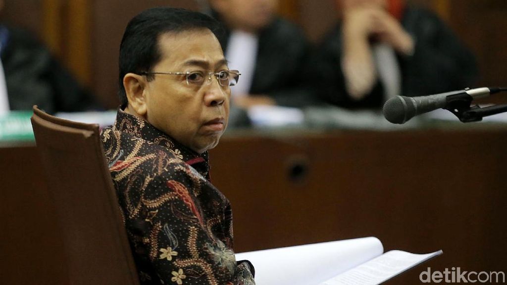 Setya Novanto Sehat dan Necis di Sidang Kedua Setya Novanto Sehat dan Necis di Sidang Kedua