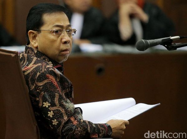 Setya Novanto Sehat dan Necis di Sidang Kedua
