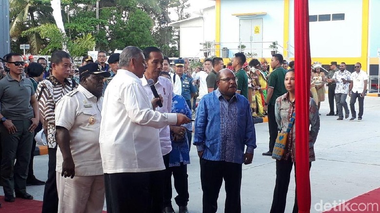 Jokowi: 2.000 Desa di Papua Belum Berlistrik