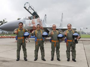 Makna di Balik Momen Kompaknya Para Bintang 4 Terbang dengan Sukhoi