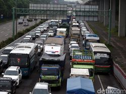 Truk Barang Dilarang Lewat Ruas Tol Jatim Ini Selama Nataru 2024