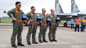 Foto: Gagah! Gaya Marsekal Hadi, Kapolri, KSAD, dan KSAL Naik Sukhoi