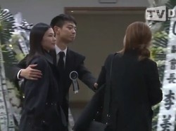 Minho SHINee Tetap Tegar di Penghormatan Terakhir untuk Jonghyun