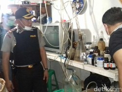Polisi Gerebek Pabrik Sabu di Kebon Jeruk