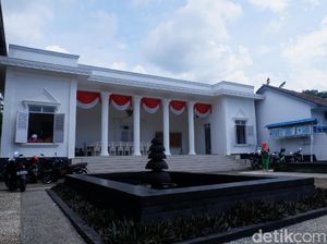 Ada Juga yang Foto Prewedding di Istana Negara Wonosobo