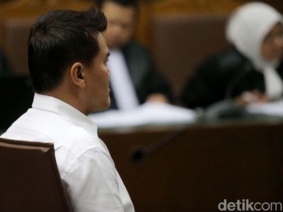 Terbukti Korupsi, Andi Narogong Diganjar 8 Tahun Penjara