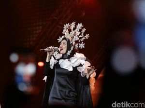 Dewi Sandra jadi Dewi di Konser Ayat Ayat Cinta