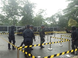 Marsekal Hadi Jajal Senjata dan Ikut Simulasi Pertempuran Denjaka