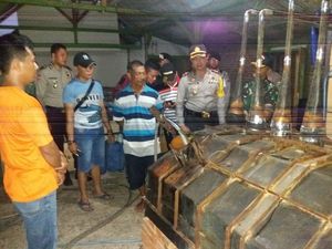 Polres Bojonegoro Gerebek Pabrik Miras, 2 Orang Diamankan