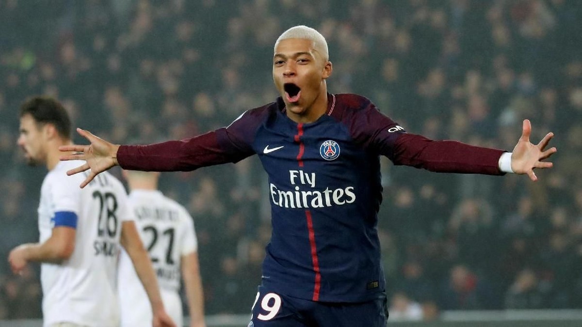 Kylian Mbappe dijagokan jadi penerus Lionel Messi. (Foto: Gonzalo Fuentes/REUTERS)