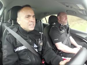 Foto: Berbagai Aksi Carpool Karaoke Ala Polisi Patroli