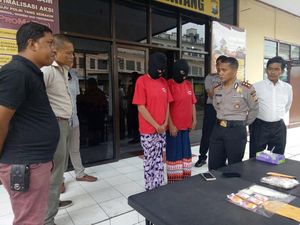 Suami Tak Kerja, 2 Ibu di Gowa Nekat Jualan Obat Terlarang Suami Tak Kerja, 2 Ibu di Gowa Nekat Jualan Obat Terlarang