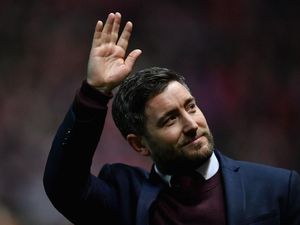 Skuat MU Buru-buru Pergi, Johnson Batal Minum Wine dengan Mourinho