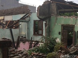 Gedung SMPN 32 Ambruk, Warga Sempat Kira Pesawat Jatuh