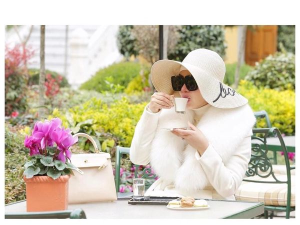 Wah, Pose Manja Syahrini Bersama Makanan Ini Bikin Gagal Diet!