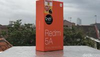 Unboxing Redmi 5A, Ponsel 4G di Bawah Rp 1 Juta