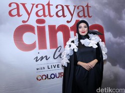 Soal Momongan, Dewi Sandra Pertimbangkan untuk Adopsi Anak