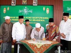 Gedung PCNU Diresmikan, Bupati Anas: Pusat Aktivitas Anak Muda