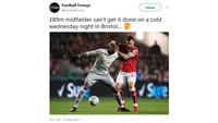 Pogba turut jadi sasaran ledekan. Sebagai pemain termahal di lapangan, khususnya di skuat MU, dia malah gagal memberikan tuah untuk timnya. (Foto: Screenshot Twitter)