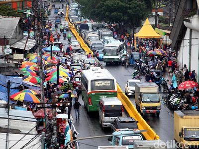 Foto: Potret Jalan Depan Stasiun Tanah Abang Jelang Ditutup Besok