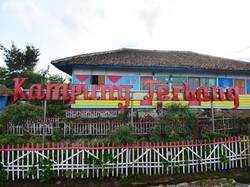 Kampung Terbang yang Keren di Subang