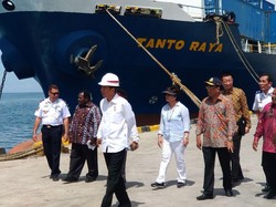 Dermaga Pelabuhan Nabire Bergoyang saat Ditinjau Jokowi