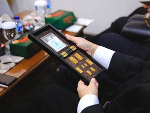 Mau Beli Emas Hello Kitty dari Antam, Ini Caranya