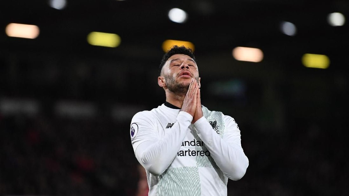 Alex Oxlade-Chamberlain berharap bisa tampil sebelum musim 2018/2019 berakhir (Dylan Martinez/Reuters)