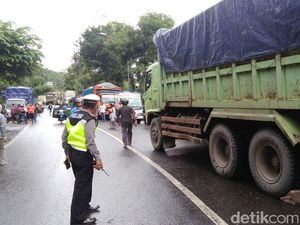Operasi Truk di Atas Dua Sumbu Dibatasi Selama Libur Tahun Baru