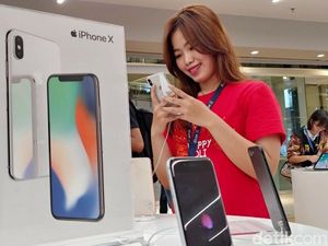 Penjualan HP Laris, Laba Bersih Erajaya Meroket 212%