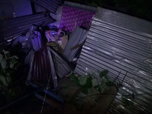 Tembok Pabrik Roboh Timpa Rumah Warga, 1 Orang Tewas 3 Luka