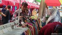 Penasaran, Apa Sih yang Dijual di PKL Tanah Abang?