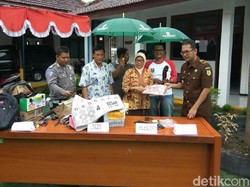 Sebanyak 1.161 Lembar Uang Palsu Dimusnahkan di Boyolali
