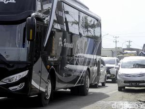 Pantura Pekalongan Mulai Padat, Arus Lalin di Wiradesa Merayap