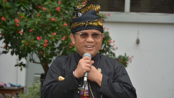 Gaya Menteri Rudiantara Peringati Hari Ibu