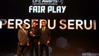 Perseru Serui dinobatkan sebagai tim fair play.