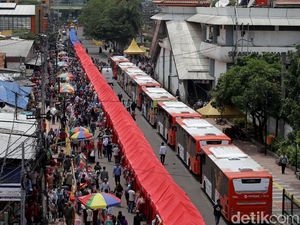 Pujian dan Kritik untuk Wajah Baru Tanah Abang ala Anies Pujian dan Kritik untuk Wajah Baru Tanah Abang ala Anies