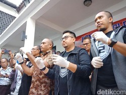 Tio Pakusadewo Dapat Sabu dari Wanita Inisial V