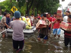 Sepekan Banjir di 5 Desa, Warga Pasuruan Hanya Dapat Mi Instan