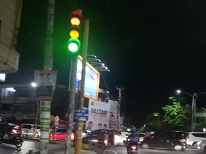 Traffic Light di Makassar Error, Pengendara Bingung dan Lalin Macet