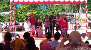 Potret Anies hingga Fahri Hamzah Bersama Ibunda di Hari Ibu