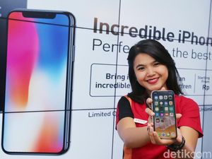 Mengintip Keseruan Berburu iPhone X di Jakarta Mengintip Keseruan Berburu iPhone X di Jakarta