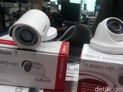 Maling Tas Terekam Kamera CCTV Masjid