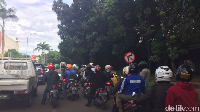 Pemotor Lawan Arus di Lebak Bulus