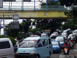 Polda Metro Minta Anies Kaji Ulang Penataan Tanah Abang